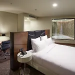 Mercure West & Convention Center