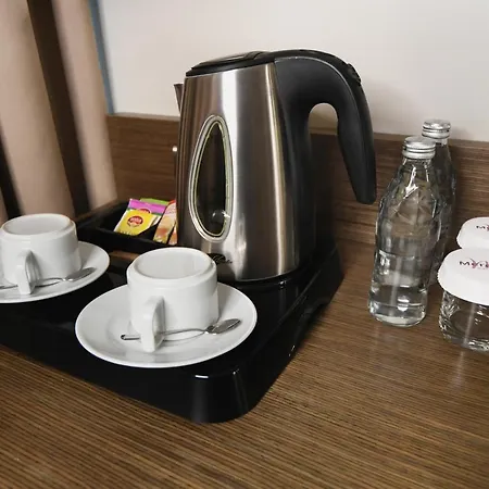 Mercure West & Convention Center 5*