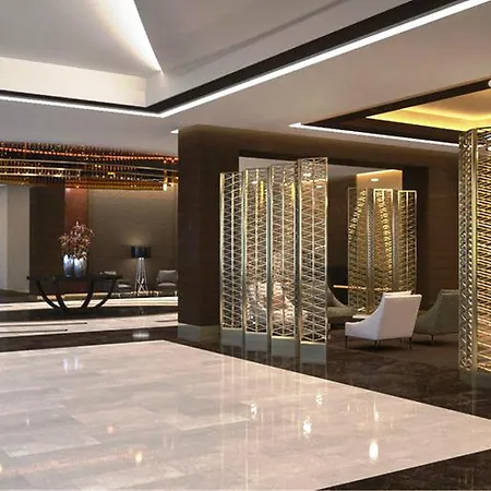 Mercure West & Convention Center