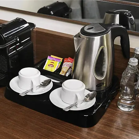 Ξενοδοχείο Mercure West & Convention Center 5*