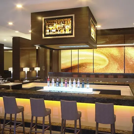 Hotell Mercure West & Convention Center 5*