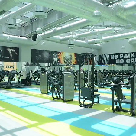 Hotel Mercure West & Convention Center