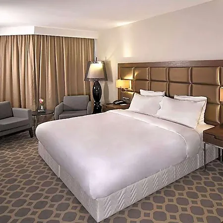 Mercure West & Convention Center