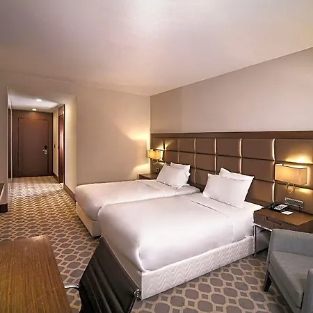 Mercure West & Convention Center