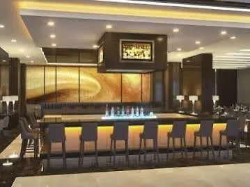 Mercure West & Convention Center Hotell