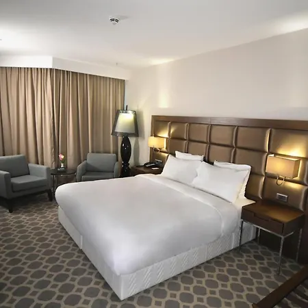 Mercure West & Convention Center Hotell 5*
