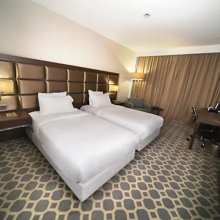 Hotell Mercure West & Convention Center 5*