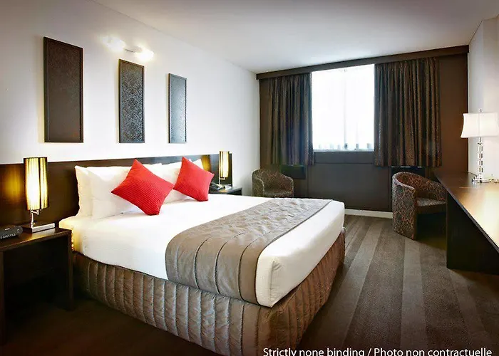 Mercure West & Convention Center