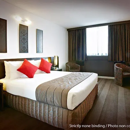 Mercure West & Convention Center